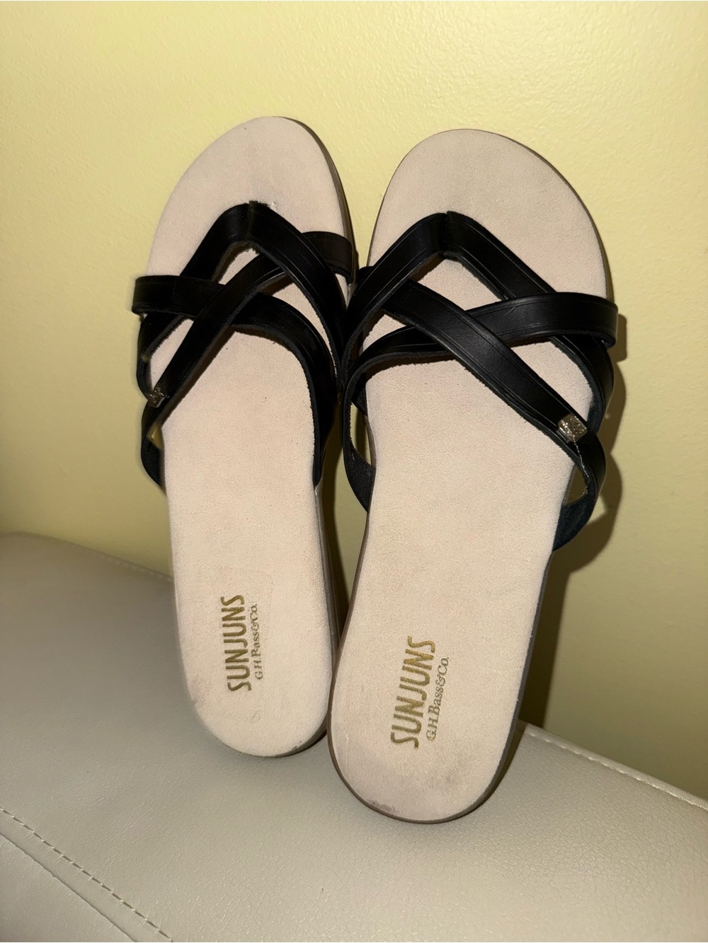 G.H. Bass & Co. Black Crisscross Slide Sandals
